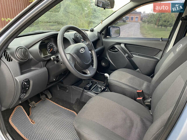 Сірий ВАЗ 2190 Гранта, об'ємом двигуна 1.6 л та пробігом 77 тис. км за 4300 $, фото 16 на Automoto.ua