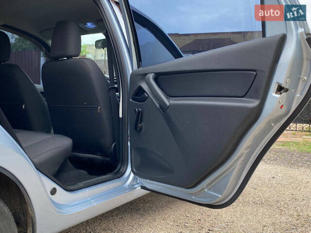 Серый ВАЗ 2190 Гранта, объемом двигателя 1.6 л и пробегом 80 тыс. км за 4000 $, фото 11 на Automoto.ua