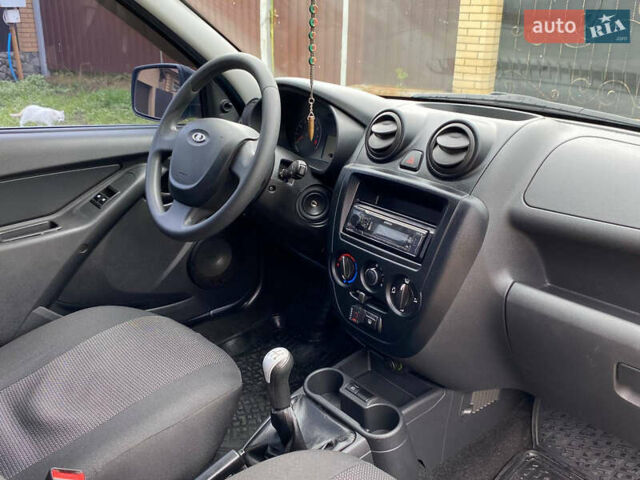 Серый ВАЗ 2190 Гранта, объемом двигателя 1.6 л и пробегом 80 тыс. км за 4000 $, фото 15 на Automoto.ua