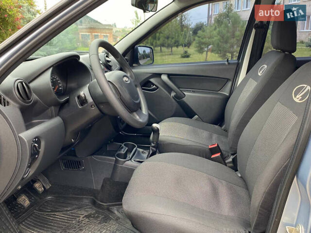 Серый ВАЗ 2190 Гранта, объемом двигателя 1.6 л и пробегом 80 тыс. км за 4000 $, фото 17 на Automoto.ua