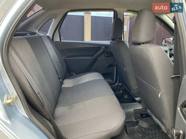 Серый ВАЗ 2190 Гранта, объемом двигателя 1.6 л и пробегом 80 тыс. км за 4000 $, фото 16 на Automoto.ua