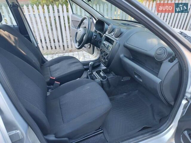 Серый ВАЗ 2190 Гранта, объемом двигателя 1.6 л и пробегом 56 тыс. км за 3000 $, фото 12 на Automoto.ua