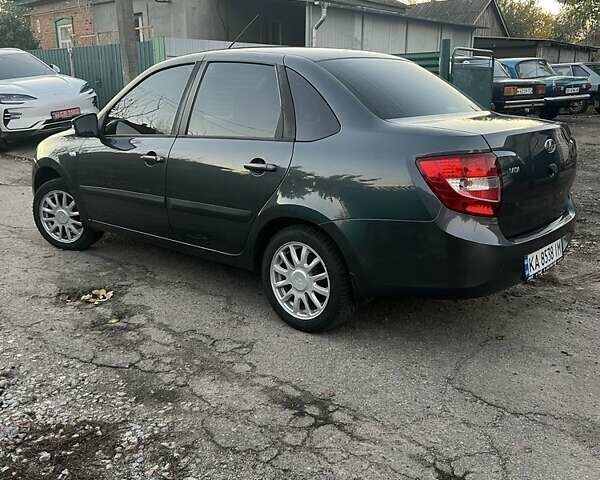 Сірий ВАЗ 2190 Гранта, об'ємом двигуна 1.6 л та пробігом 75 тис. км за 4300 $, фото 4 на Automoto.ua