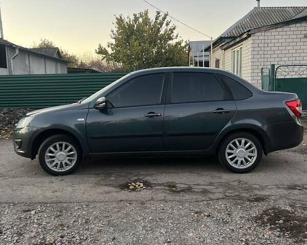 Сірий ВАЗ 2190 Гранта, об'ємом двигуна 1.6 л та пробігом 75 тис. км за 4300 $, фото 5 на Automoto.ua