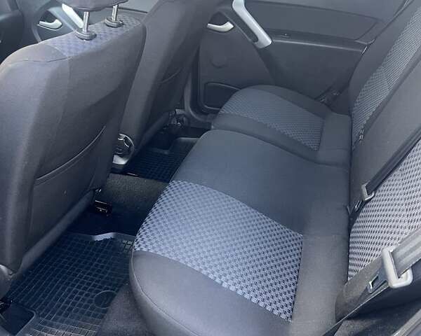 Сірий ВАЗ 2190 Гранта, об'ємом двигуна 1.6 л та пробігом 75 тис. км за 4300 $, фото 12 на Automoto.ua