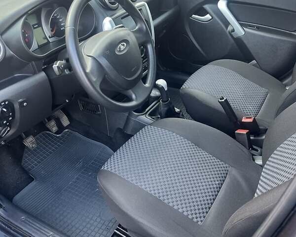 Сірий ВАЗ 2190 Гранта, об'ємом двигуна 1.6 л та пробігом 75 тис. км за 4300 $, фото 14 на Automoto.ua