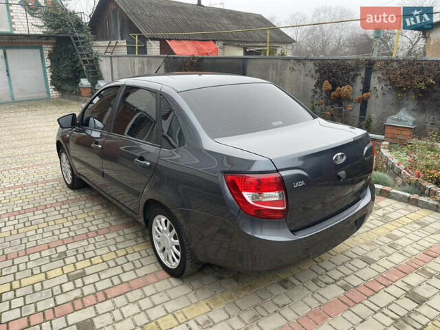 Серый ВАЗ 2190 Гранта, объемом двигателя 1.6 л и пробегом 76 тыс. км за 5390 $, фото 5 на Automoto.ua