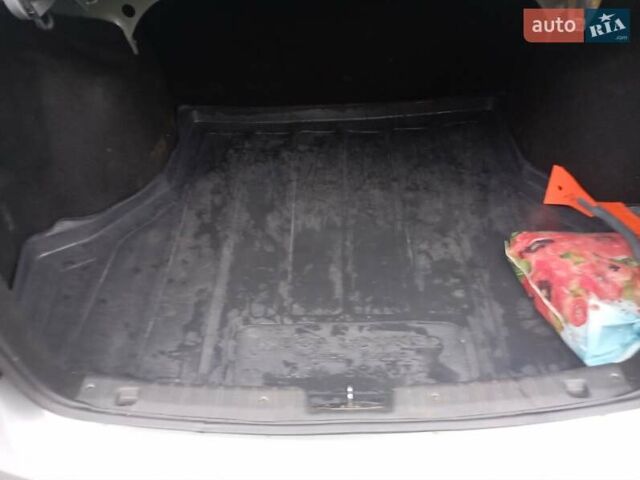 Сірий ВАЗ 2190 Гранта, об'ємом двигуна 1.6 л та пробігом 88 тис. км за 5500 $, фото 1 на Automoto.ua