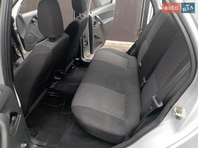 Сірий ВАЗ 2190 Гранта, об'ємом двигуна 1.6 л та пробігом 88 тис. км за 5500 $, фото 13 на Automoto.ua