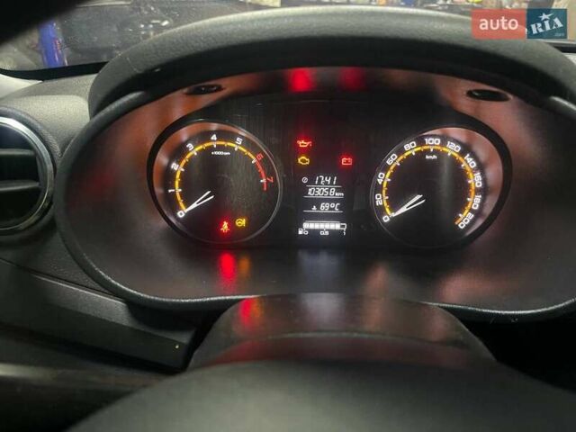 ВАЗ 2190 Гранта 2021 в Запорожье на Automoto.ua Серый ВАЗ 2190 Гранта, объемом двигателя 1.6 л и пробегом 100 тыс. км за 6300 $, фото 6 на Automoto.ua