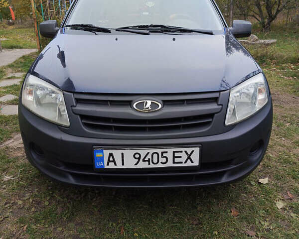 Синій ВАЗ 2190 Гранта, об'ємом двигуна 1.6 л та пробігом 289 тис. км за 2600 $, фото 1 на Automoto.ua