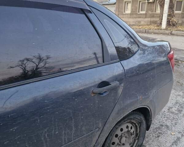 ВАЗ 2190 Гранта 2012 у Харкові на Automoto.ua Синій ВАЗ 2190 Гранта, об'ємом двигуна 1.6 л та пробігом 250 тис. км за 1750 $, фото 3 на Automoto.ua