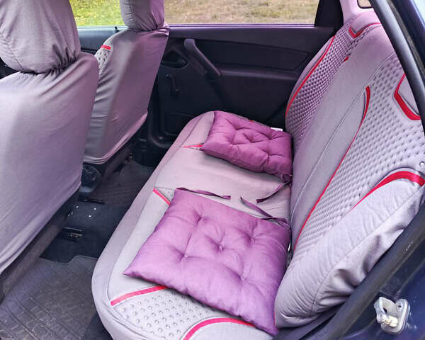 Синій ВАЗ 2190 Гранта, об'ємом двигуна 1.6 л та пробігом 289 тис. км за 2600 $, фото 10 на Automoto.ua