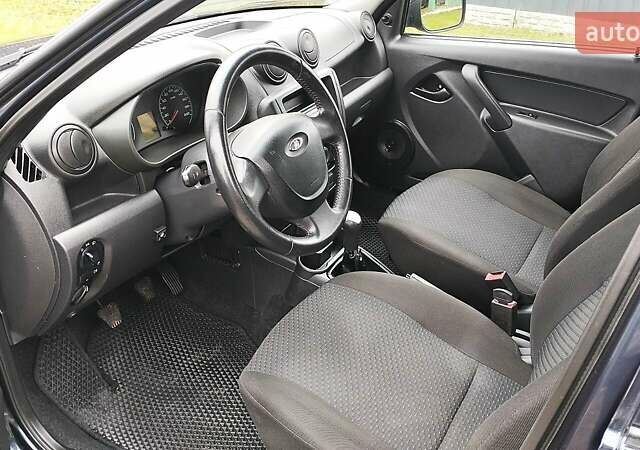 Синій ВАЗ 2190 Гранта, об'ємом двигуна 1.6 л та пробігом 102 тис. км за 3300 $, фото 8 на Automoto.ua