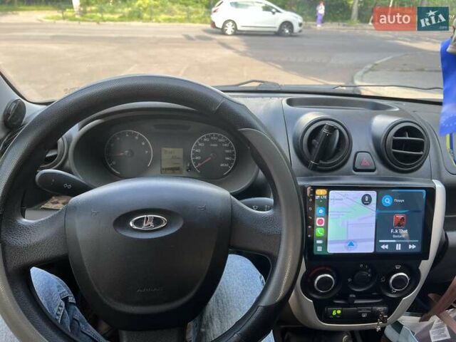 Синий ВАЗ 2190 Гранта, объемом двигателя 1.6 л и пробегом 194 тыс. км за 3100 $, фото 6 на Automoto.ua