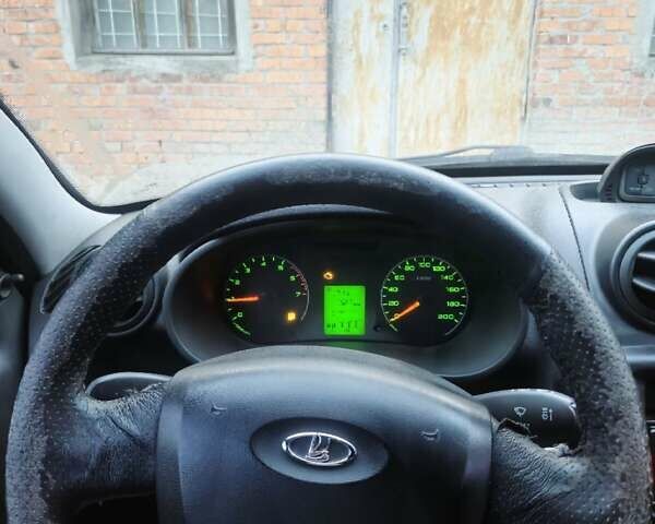 ВАЗ 2190 Гранта 2012 у Харкові на Automoto.ua Синій ВАЗ 2190 Гранта, об'ємом двигуна 1.6 л та пробігом 250 тис. км за 1750 $, фото 8 на Automoto.ua