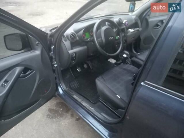 Синий ВАЗ 2190 Гранта, объемом двигателя 1.6 л и пробегом 110 тыс. км за 3200 $, фото 3 на Automoto.ua
