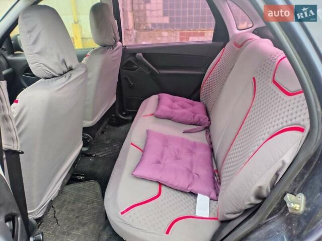 Синий ВАЗ 2190 Гранта, объемом двигателя 1.6 л и пробегом 384 тыс. км за 1800 $, фото 4 на Automoto.ua