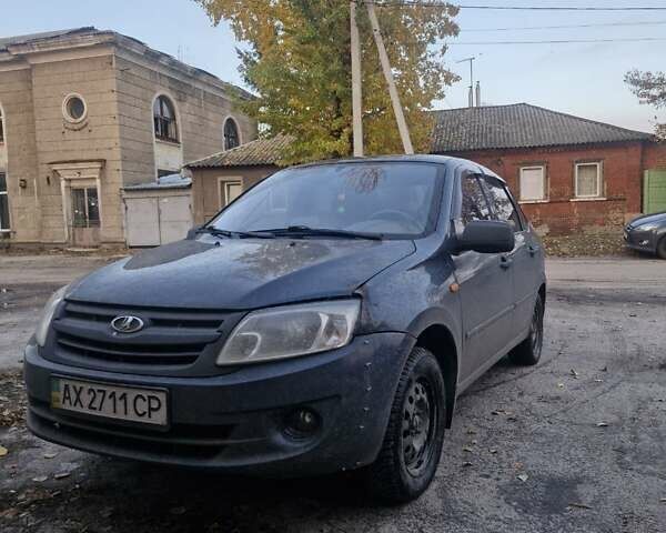 ВАЗ 2190 Гранта 2012 у Харкові на Automoto.ua Синій ВАЗ 2190 Гранта, об'ємом двигуна 1.6 л та пробігом 250 тис. км за 1750 $, фото 1 на Automoto.ua