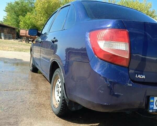 Синій ВАЗ 2190 Гранта, об'ємом двигуна 1.6 л та пробігом 1000 тис. км за 2200 $, фото 4 на Automoto.ua