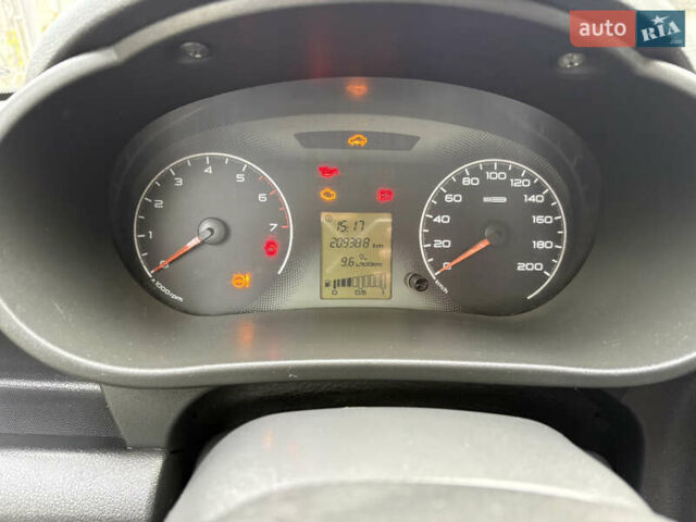 Синий ВАЗ 2190 Гранта, объемом двигателя 1.6 л и пробегом 210 тыс. км за 2500 $, фото 11 на Automoto.ua