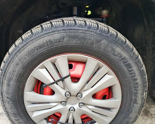 Синій ВАЗ 2190 Гранта, об'ємом двигуна 1.6 л та пробігом 289 тис. км за 2600 $, фото 14 на Automoto.ua