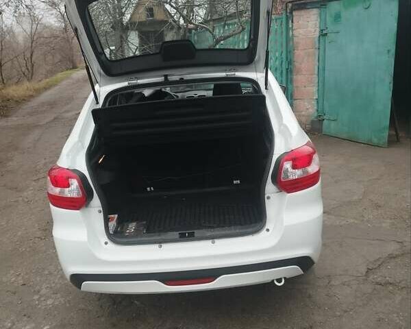 ВАЗ 2191 Granta 2021 у Запоріжжя на Automoto.ua Білий ВАЗ 2191 Granta, об'ємом двигуна 1.6 л та пробігом 39 тис. км за 7550 $, фото 2 на Automoto.ua