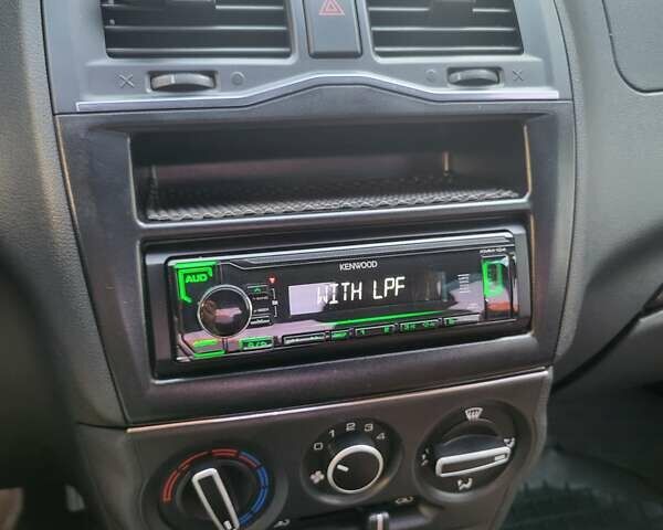 Коричневый ВАЗ 2191 Granta, объемом двигателя 1.6 л и пробегом 50 тыс. км за 4700 $, фото 9 на Automoto.ua