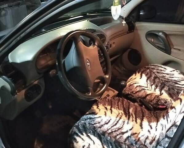 Сірий ВАЗ 2194 Kalina, об'ємом двигуна 1.4 л та пробігом 98 тис. км за 2800 $, фото 3 на Automoto.ua