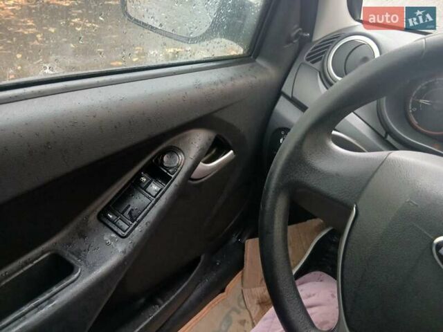 Серый ВАЗ 2194 Kalina Cross, объемом двигателя 1.6 л и пробегом 138 тыс. км за 5300 $, фото 15 на Automoto.ua