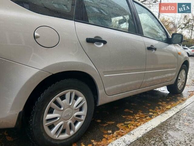 Серый ВАЗ 2194 Kalina Cross, объемом двигателя 1.6 л и пробегом 138 тыс. км за 5300 $, фото 5 на Automoto.ua