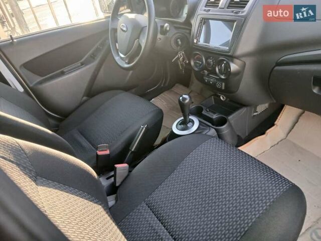 Серый ВАЗ 2194 Kalina Cross, объемом двигателя 1.6 л и пробегом 138 тыс. км за 5300 $, фото 22 на Automoto.ua