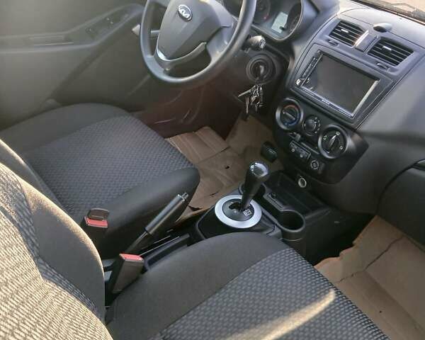 Серый ВАЗ 2194 Kalina Cross, объемом двигателя 1.6 л и пробегом 138 тыс. км за 5300 $, фото 19 на Automoto.ua