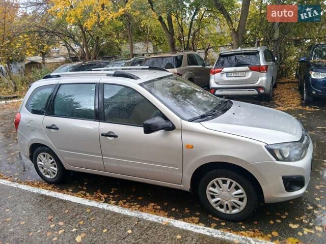 Серый ВАЗ 2194 Kalina Cross, объемом двигателя 1.6 л и пробегом 138 тыс. км за 5300 $, фото 2 на Automoto.ua
