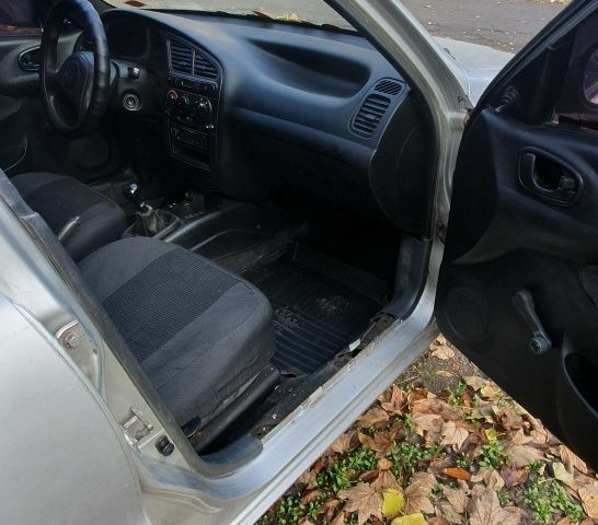 Серый ВАЗ 2329, объемом двигателя 1.3 л и пробегом 320 тыс. км за 951 $, фото 3 на Automoto.ua