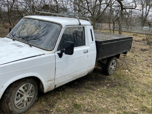 Белый ВАЗ 2345, объемом двигателя 1.5 л и пробегом 157 тыс. км за 40000 $, фото 1 на Automoto.ua