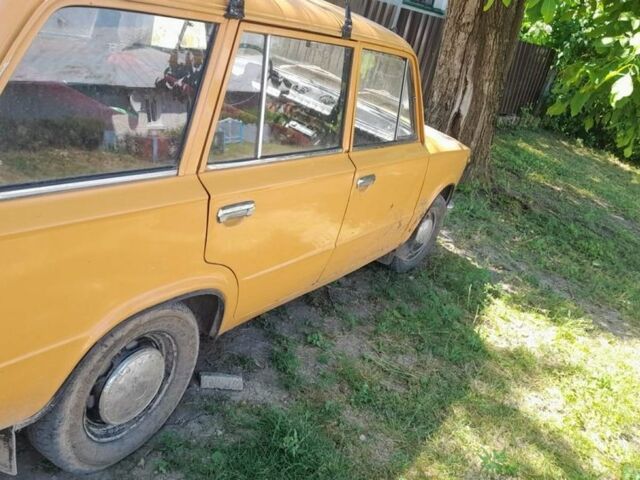 Желтый ВАЗ 2364, объемом двигателя 0 л и пробегом 200 тыс. км за 18000 $, фото 3 на Automoto.ua