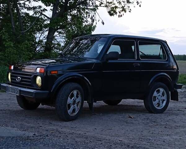 Зеленый ВАЗ 4x4 Urban, объемом двигателя 1.69 л и пробегом 200 тыс. км за 3950 $, фото 14 на Automoto.ua