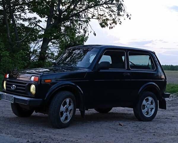 Зеленый ВАЗ 4x4 Urban, объемом двигателя 1.69 л и пробегом 200 тыс. км за 3950 $, фото 13 на Automoto.ua