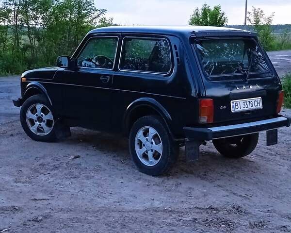 Зеленый ВАЗ 4x4 Urban, объемом двигателя 1.69 л и пробегом 200 тыс. км за 3950 $, фото 6 на Automoto.ua