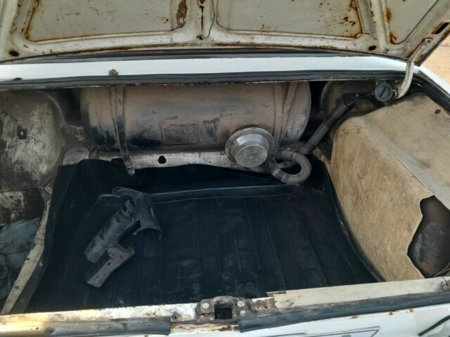 Белый ВАЗ Другая, объемом двигателя 1 л и пробегом 100 тыс. км за 334 $, фото 7 на Automoto.ua