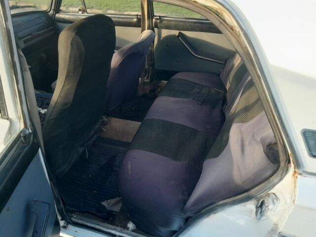 Белый ВАЗ Другая, объемом двигателя 1 л и пробегом 100 тыс. км за 334 $, фото 5 на Automoto.ua