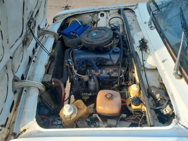 Белый ВАЗ Другая, объемом двигателя 1 л и пробегом 100 тыс. км за 334 $, фото 6 на Automoto.ua