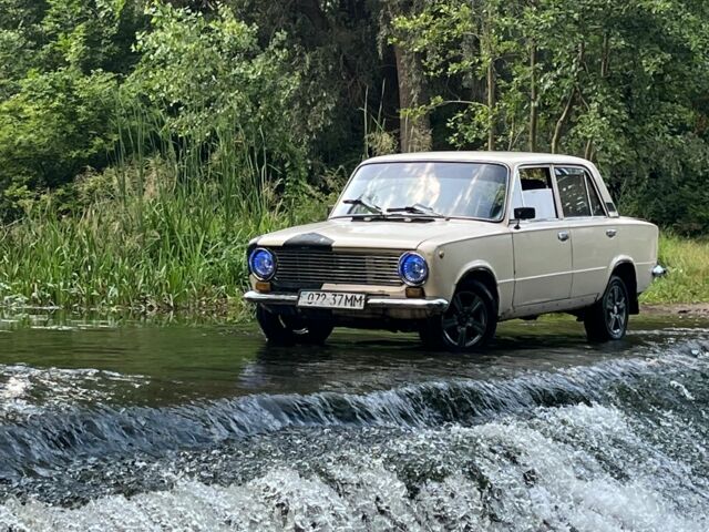 Белый ВАЗ Другая, объемом двигателя 2.45 л и пробегом 200 тыс. км за 713 $, фото 3 на Automoto.ua