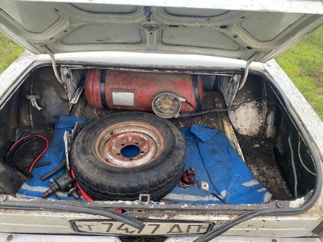 Белый ВАЗ Другая, объемом двигателя 2 л и пробегом 124 тыс. км за 426 $, фото 4 на Automoto.ua