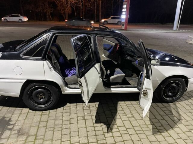 Білий ВАЗ Інша, об'ємом двигуна 2 л та пробігом 250 тис. км за 593 $, фото 6 на Automoto.ua