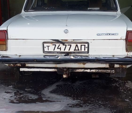 Белый ВАЗ Другая, объемом двигателя 2 л и пробегом 124 тыс. км за 426 $, фото 5 на Automoto.ua