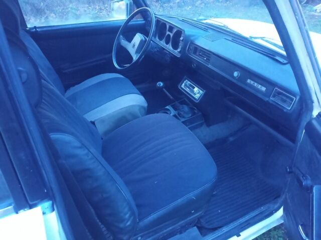 Белый ВАЗ Другая, объемом двигателя 1.5 л и пробегом 10 тыс. км за 700 $, фото 4 на Automoto.ua