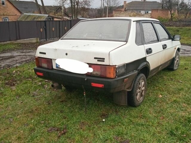 Белый ВАЗ Другая, объемом двигателя 0 л и пробегом 1000 тыс. км за 850 $, фото 1 на Automoto.ua