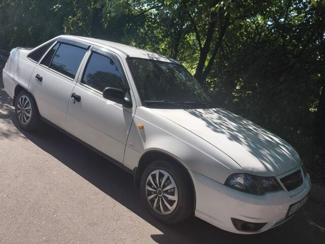 Белый ВАЗ Другая, объемом двигателя 1.6 л и пробегом 97 тыс. км за 2200 $, фото 1 на Automoto.ua